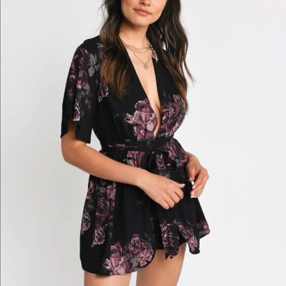 Tobi Floral Romper Lovely Roses Black and Purple Size S - Picture 1 of 9